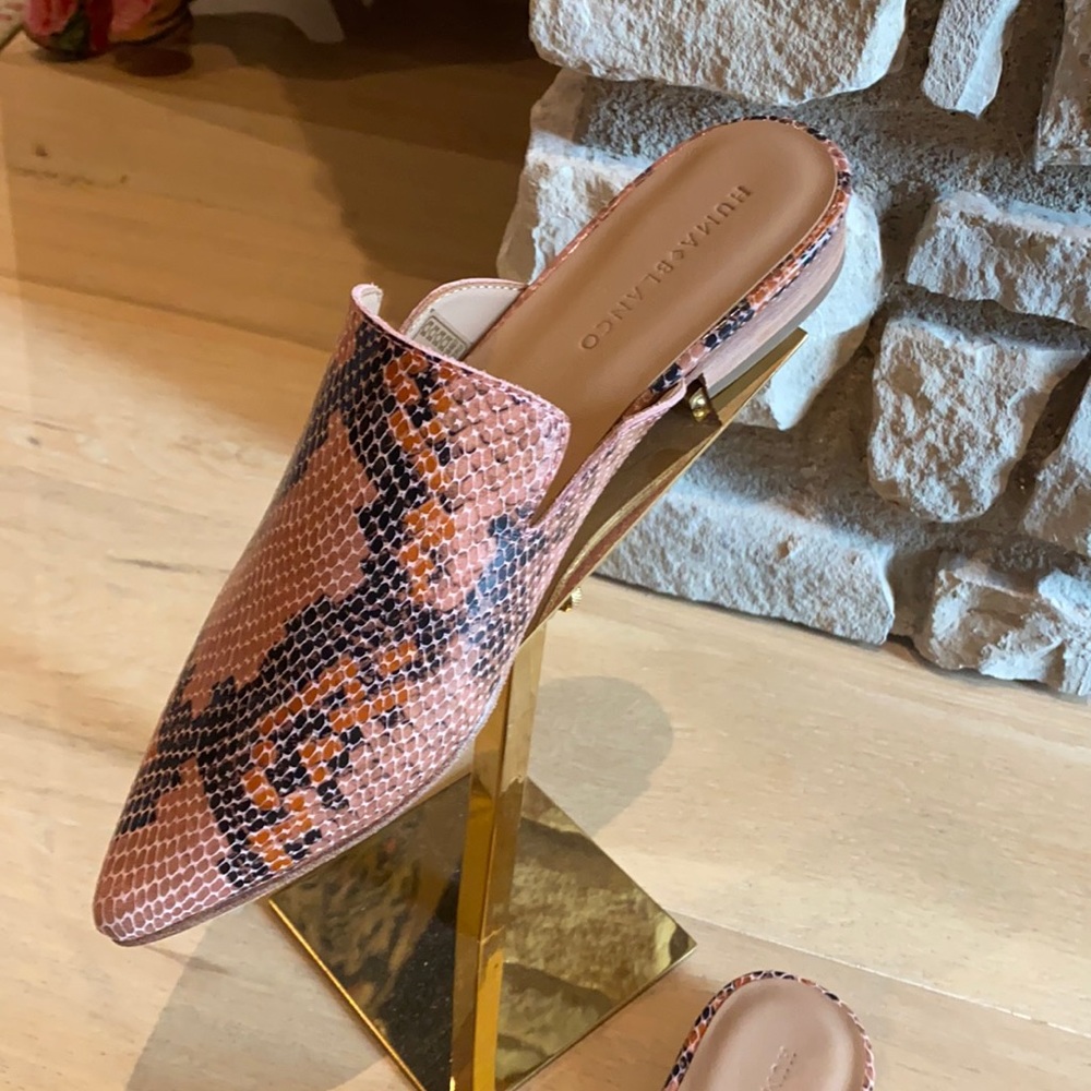 Mule reptile print great color